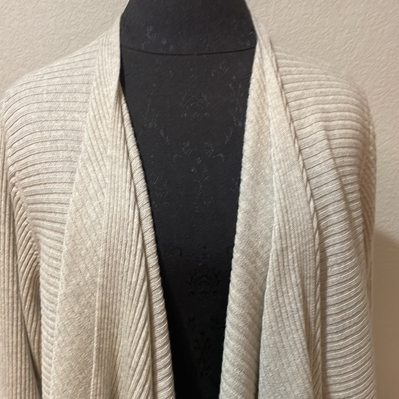 Eileen Fisher 100% Wool Cardigan - Picture 3 of 7